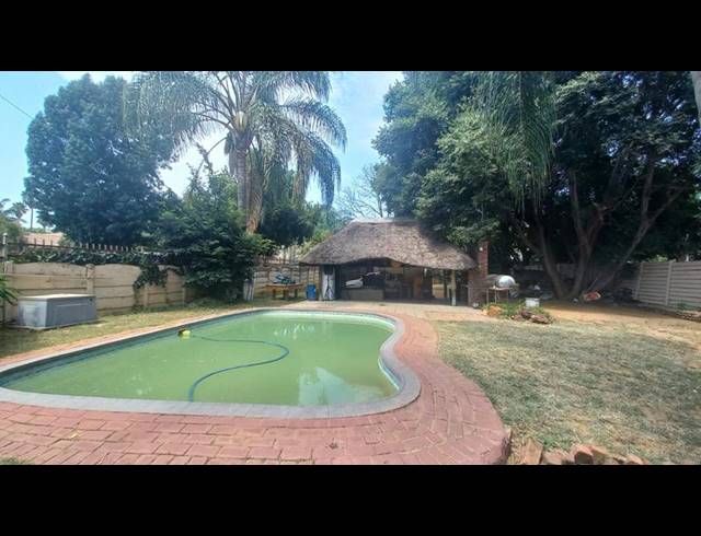 5 BEDROOM HOUSE FOR SALE IN PRETORIA GARDENS